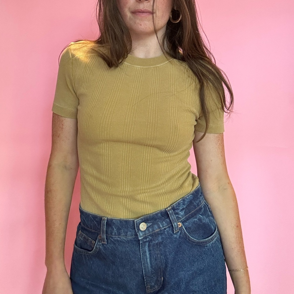 STEVE MADDEN MUSTARD T-SHIRT BODYSUIT